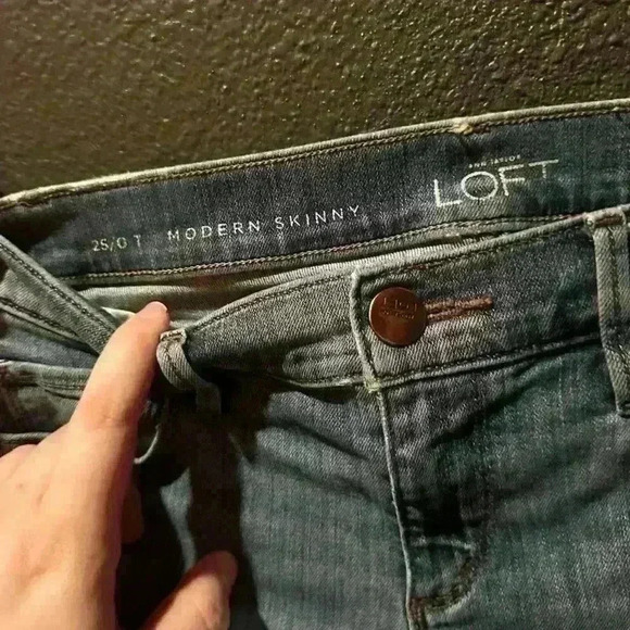 Women Loft Jeans - Picture 2 of 3